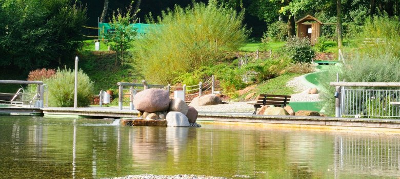 Strandbereich des Naturerlebnisbad in Landstuhl